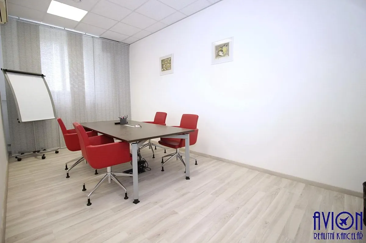 Pronájem kanceláře 50 m²